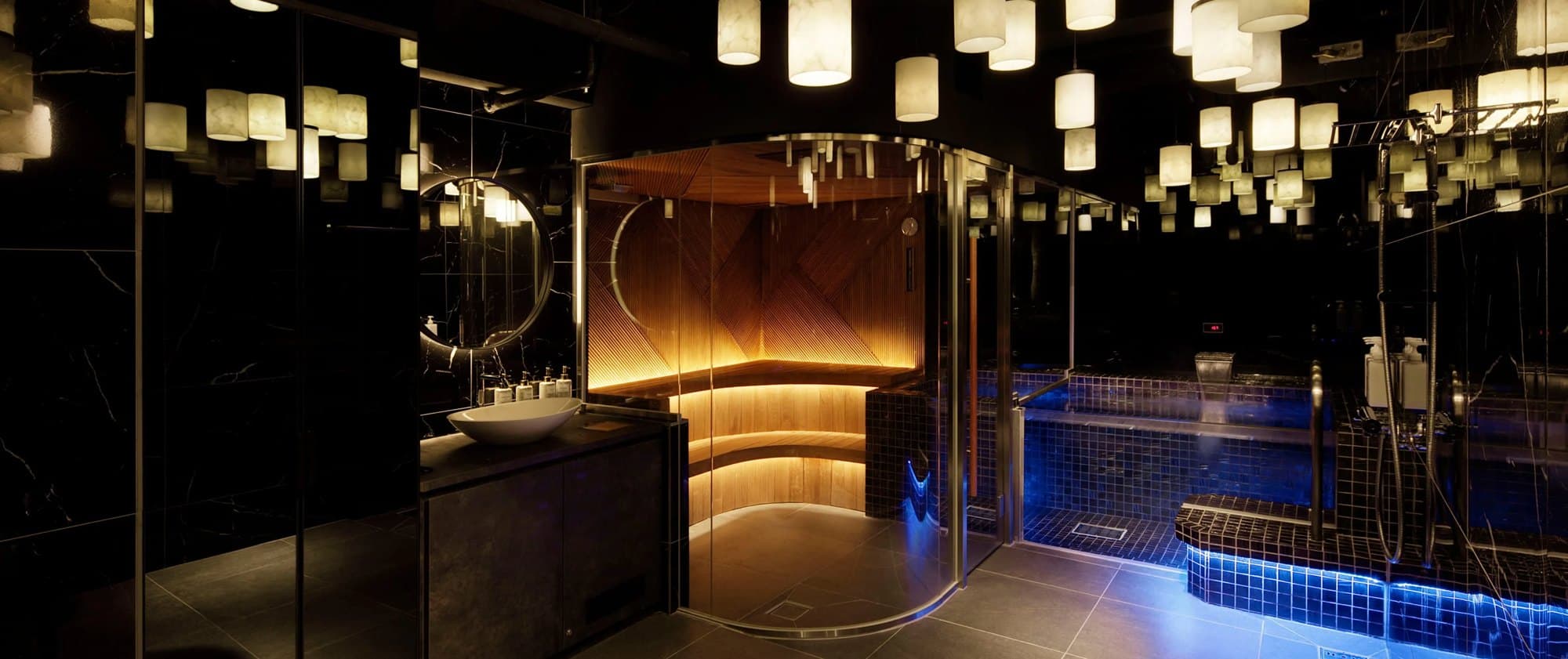 KUDOCHI sauna 六本木店のサウナ室と水風呂